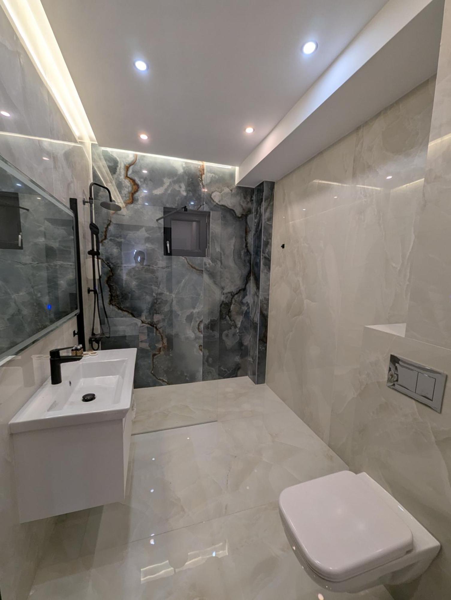 Zenith Dm Otopeni Airport & Therme Екстериор снимка